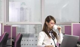 深圳女士爆料新闻视频,揭露惊人内幕，引发社会关注